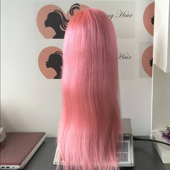 Wigs ! - Picture 5 of 8